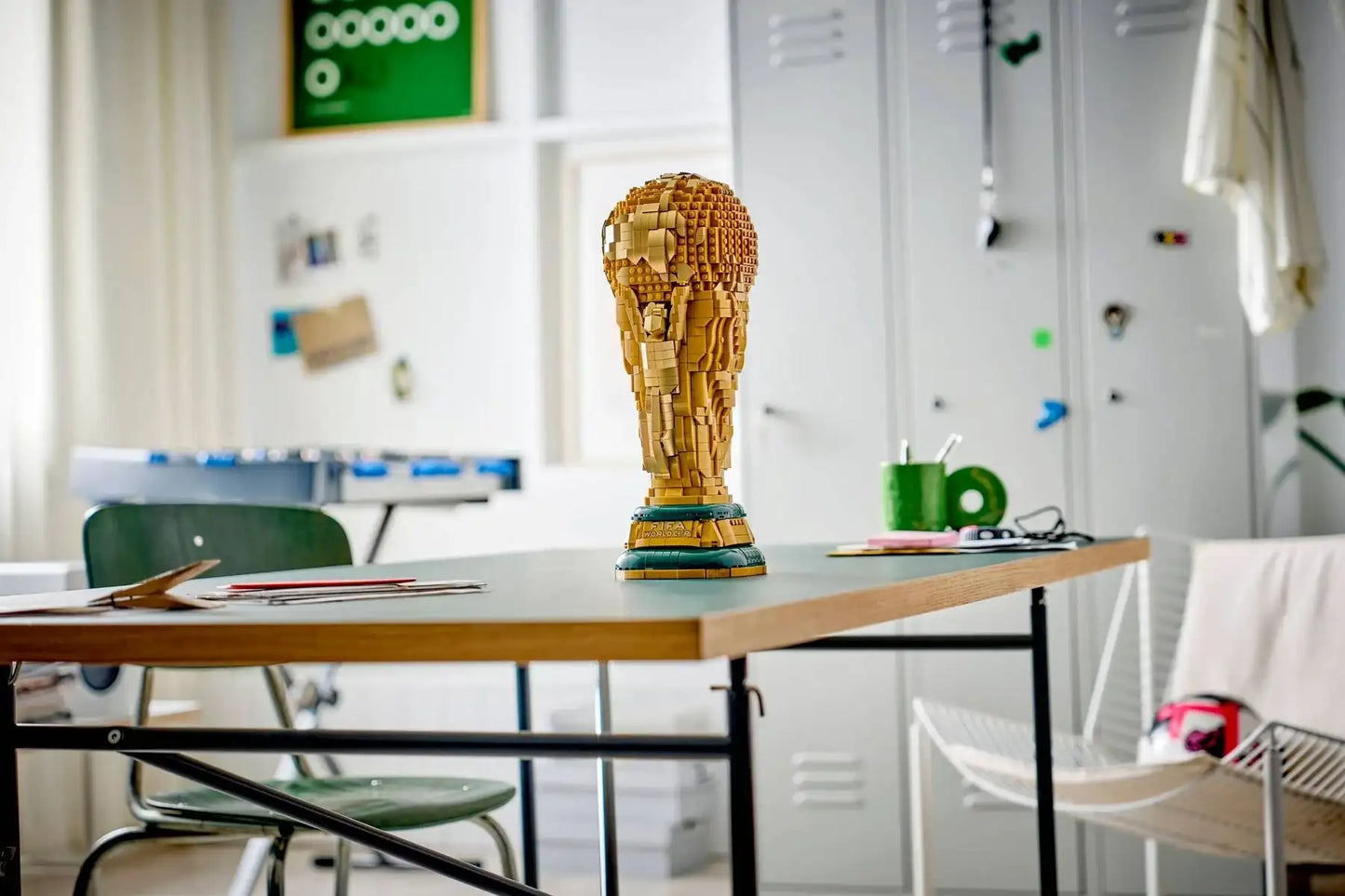 LEGO Editions 43020 FIFA World Cup Official Trophy 世界盃官方獎盃 香港價錢 $1080