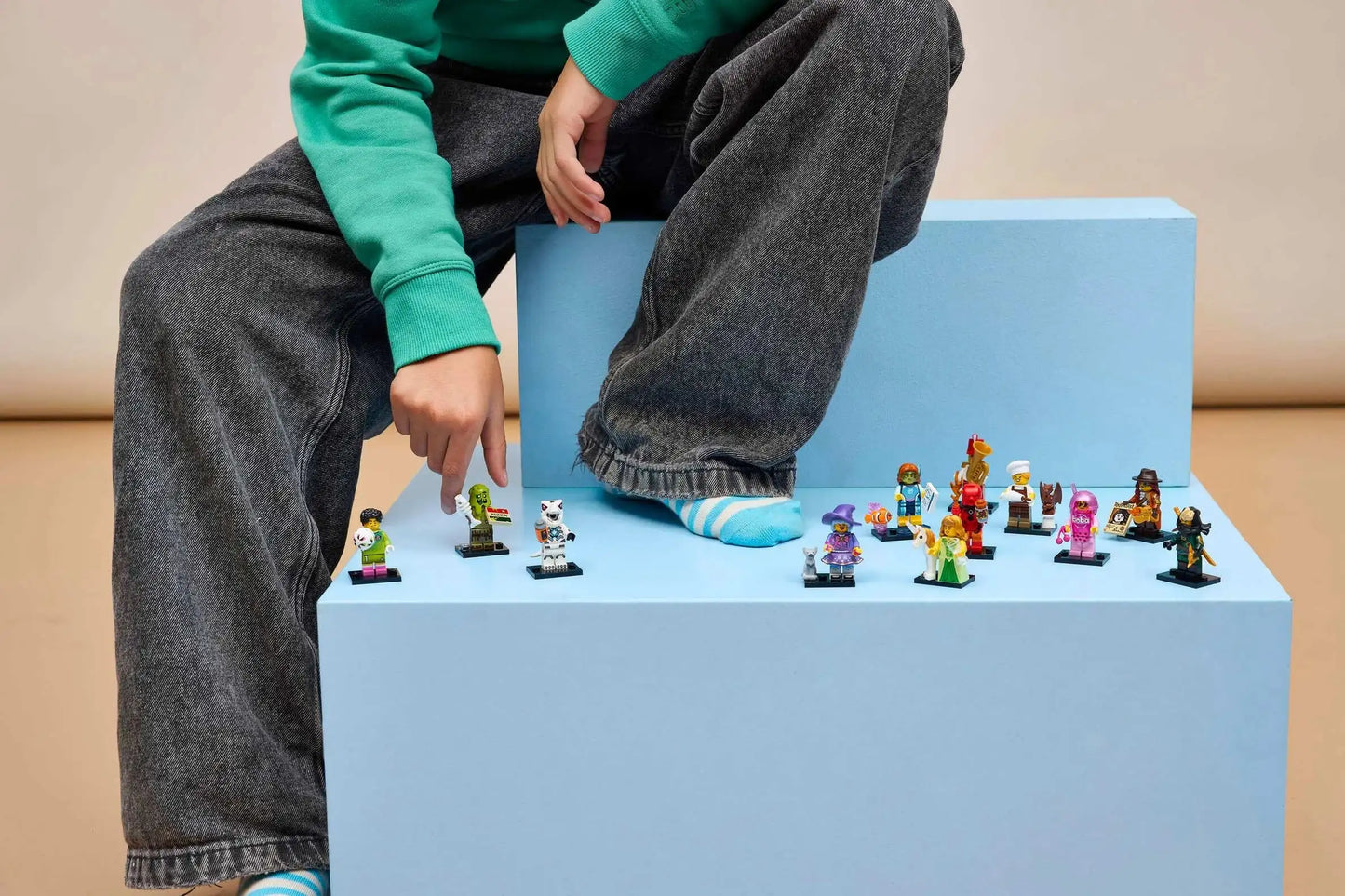 LEGO Minifigures 71052 Minifigures Series 29 香港價錢 全套 12 款 $310 原箱 $875