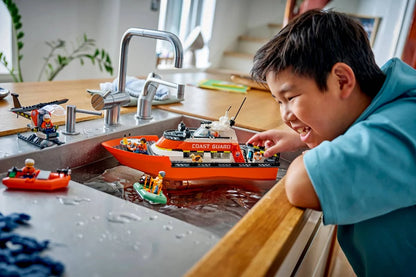 LEGO City 60504 Coast Guard Rescue Boat & Helicopter 海岸巡防隊救援船和直升機 香港價錢 $650