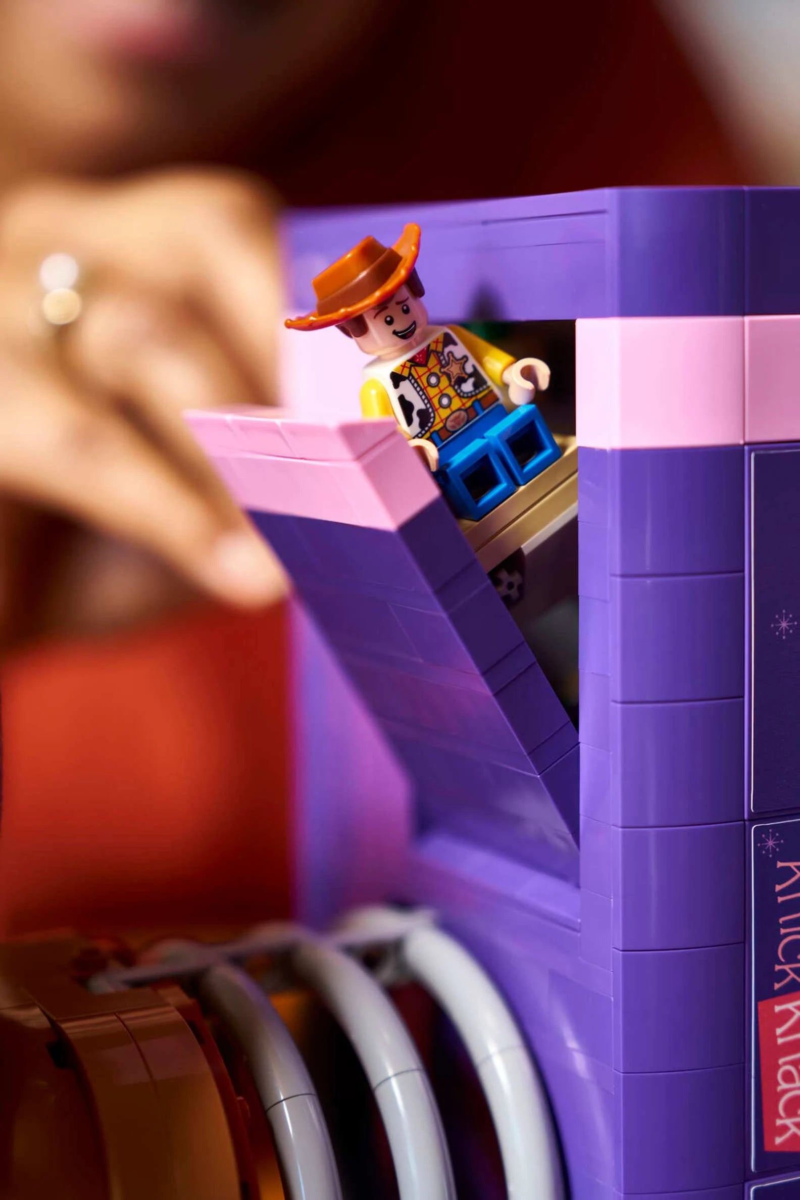 LEGO Disney 43301 Toy Story Slinky Dog Bookends 反斗奇兵彈弓狗書擋 香港價錢 $900