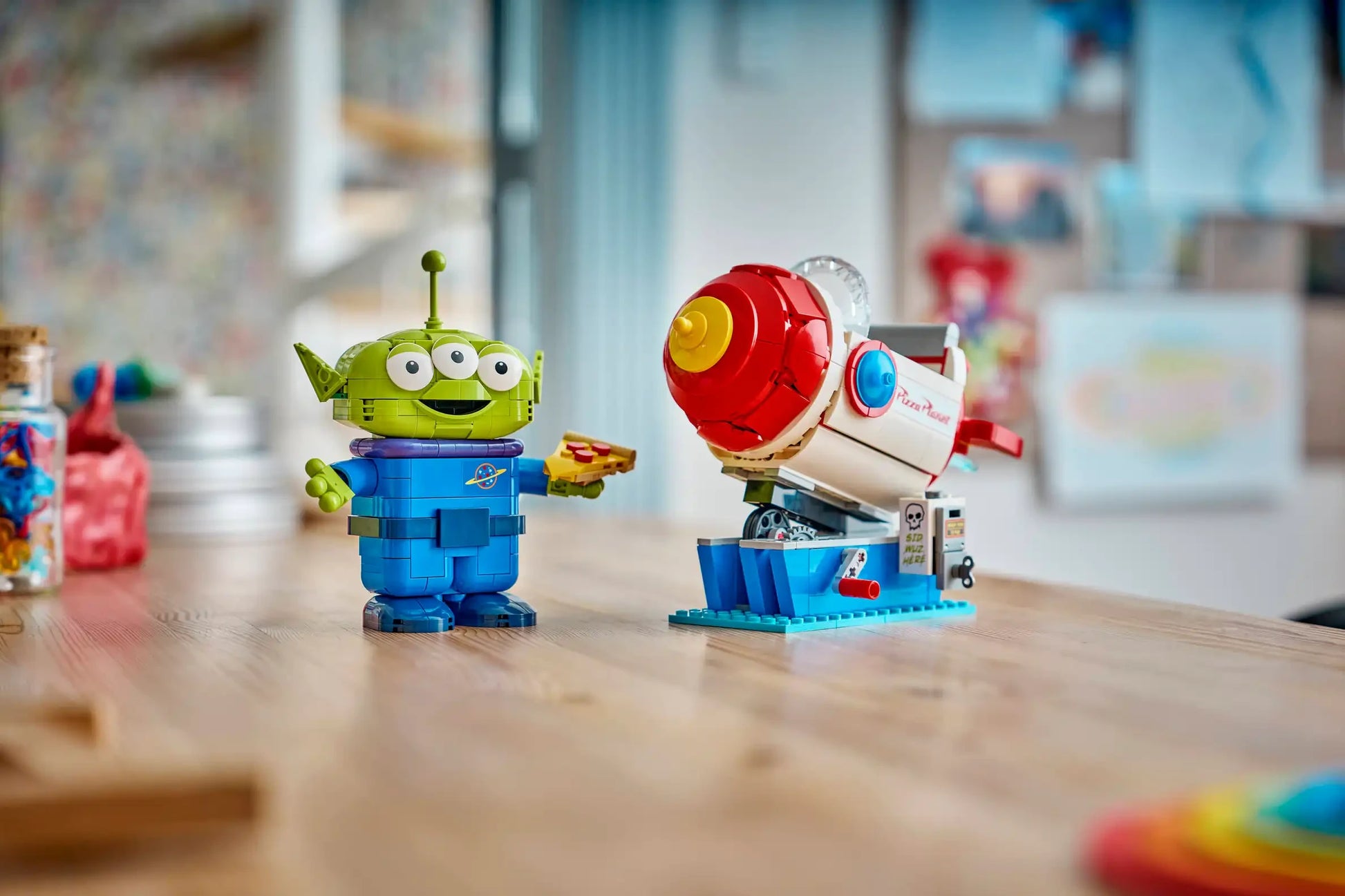 LEGO Disney 43307 Alien with Pizza Planet Rocket Ride 三眼怪和披薩星球火箭 香港價錢 $420