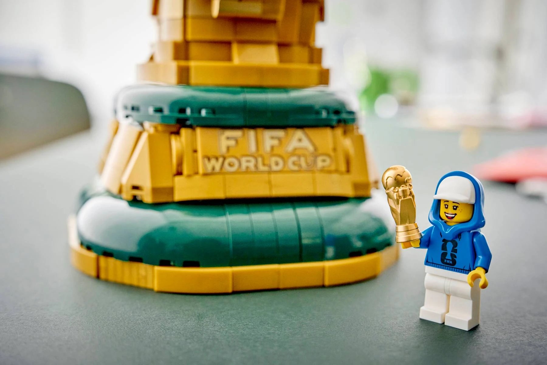 LEGO Editions 43020 FIFA World Cup Official Trophy 世界盃官方獎盃 香港價錢 $1080
