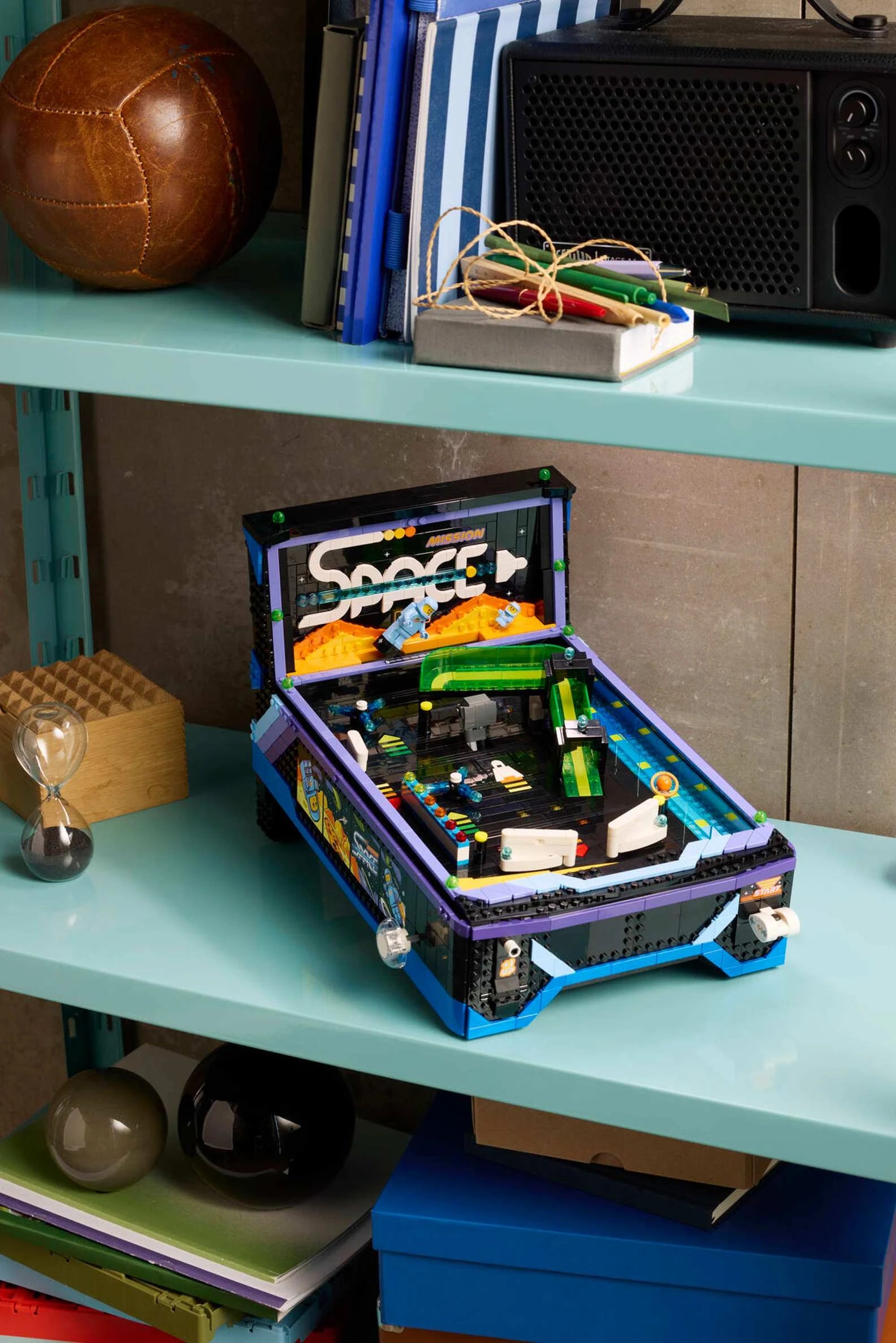 LEGO Icons 11374 Arcade Pinball Machine 彈珠台 香港行貨價 $1549