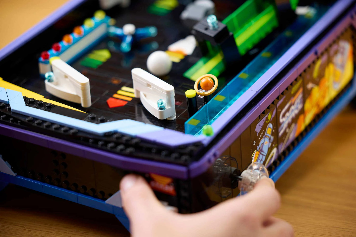LEGO Icons 11374 Arcade Pinball Machine 彈珠台 香港行貨價 $1549