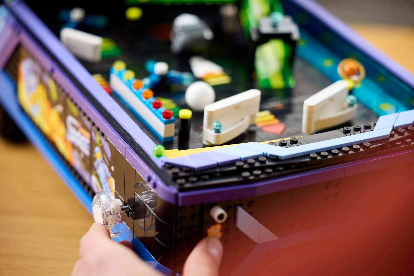 LEGO Icons 11374 Arcade Pinball Machine 彈珠台 香港行貨價 $1549