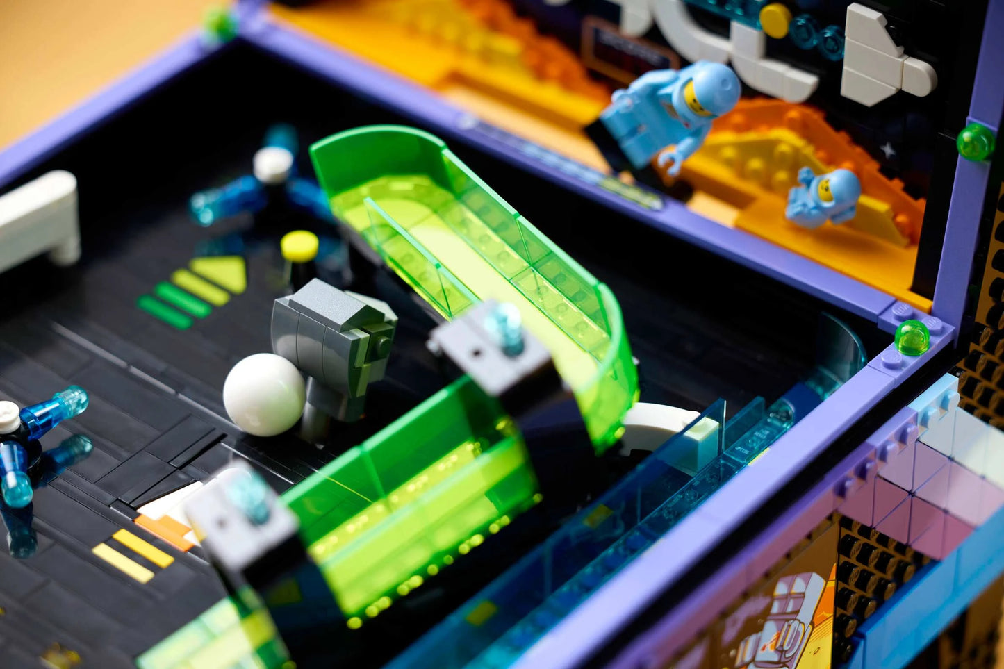 LEGO Icons 11374 Arcade Pinball Machine 彈珠台 香港行貨價 $1549