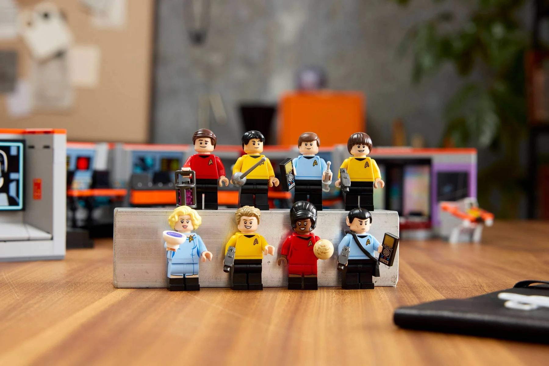 LEGO Icons 11385 Star Trek：U.S.S. Enterprise NCC-1701™ Bridge 星空奇遇記：企業號艦橋 香港行貨價 $1325