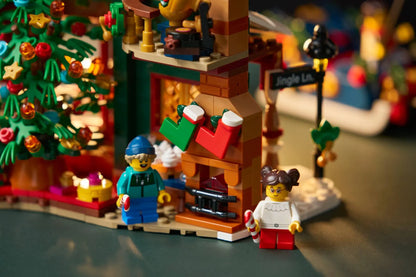 LEGO Icons 11387 Holidy House 佳節小屋 香港行貨價 $815