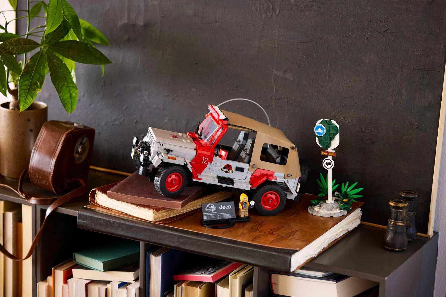 LEGO Jurassic World 77984 Jurassic Park Jeep® Wrangler 侏羅紀公園吉普車 香港價錢 $1375